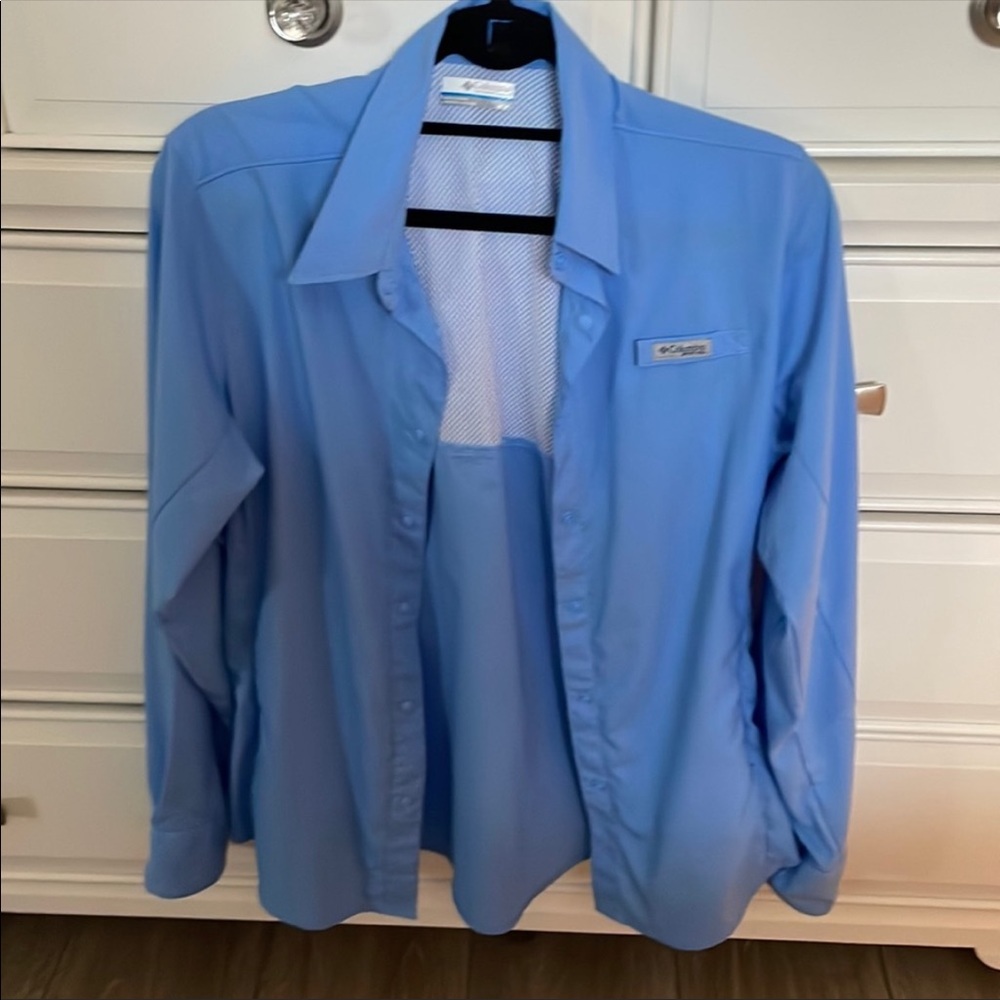 🤍💕 Ladies Periwinkle Columbia Omni-Shade Button Down